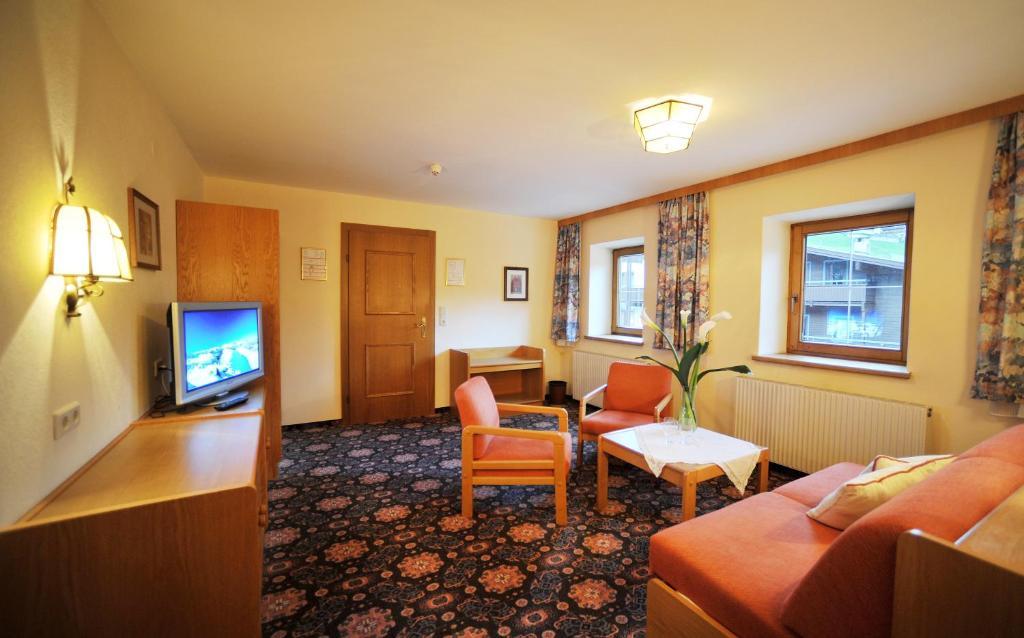 Thermal-Badhotel Kirchler Tux Habitación foto
