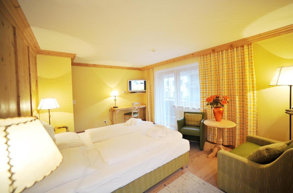 Thermal-Badhotel Kirchler Tux Habitación foto